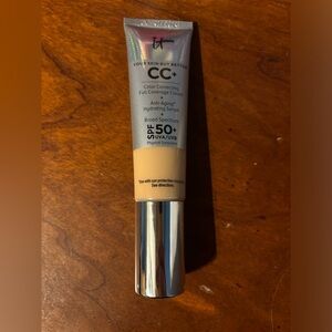 IT Cosmetics CC+ CREAM FULL-COVERAGE FOUNDATION WITH SPF 50+ Neutral Medium